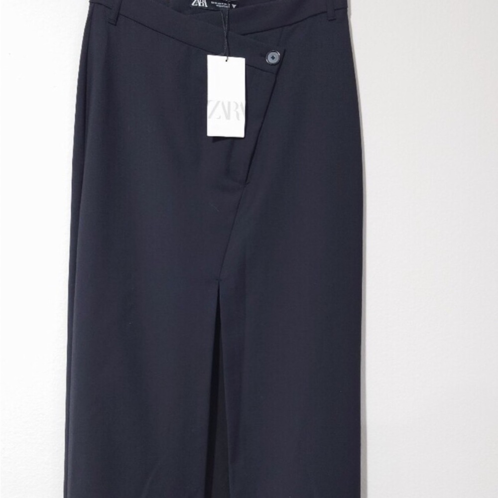 Zara Black Midi Skirt with Button Detail